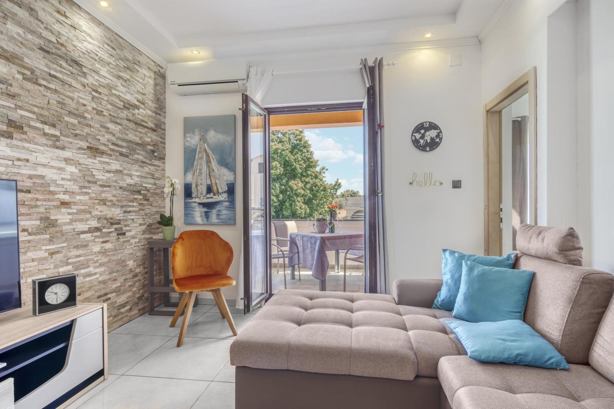 Charming House On The Beach And Deluxe Apartment Pula Room photo