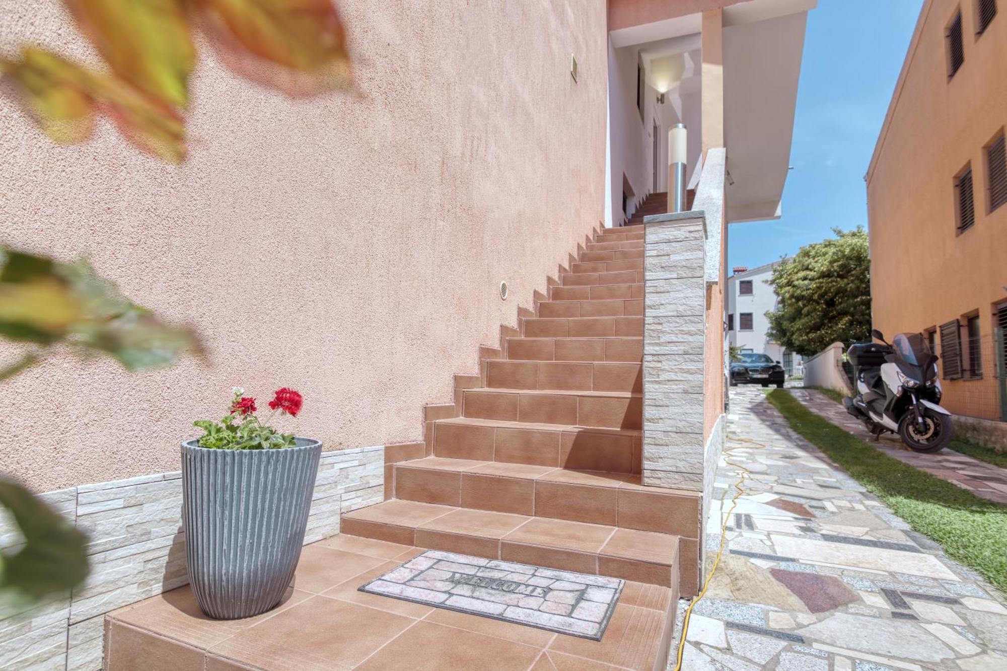 Charming House On The Beach And Deluxe Apartment Pula Room photo
